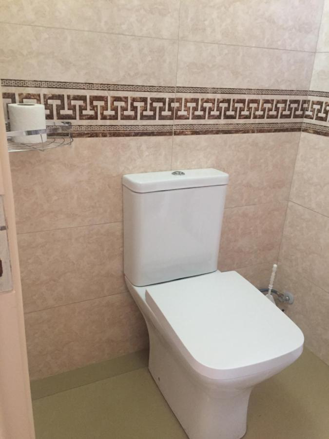 Host N1 Apartment Кутаиси Екстериор снимка