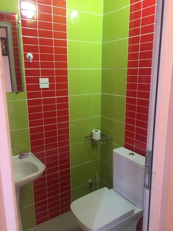 Host N1 Apartment Кутаиси Екстериор снимка
