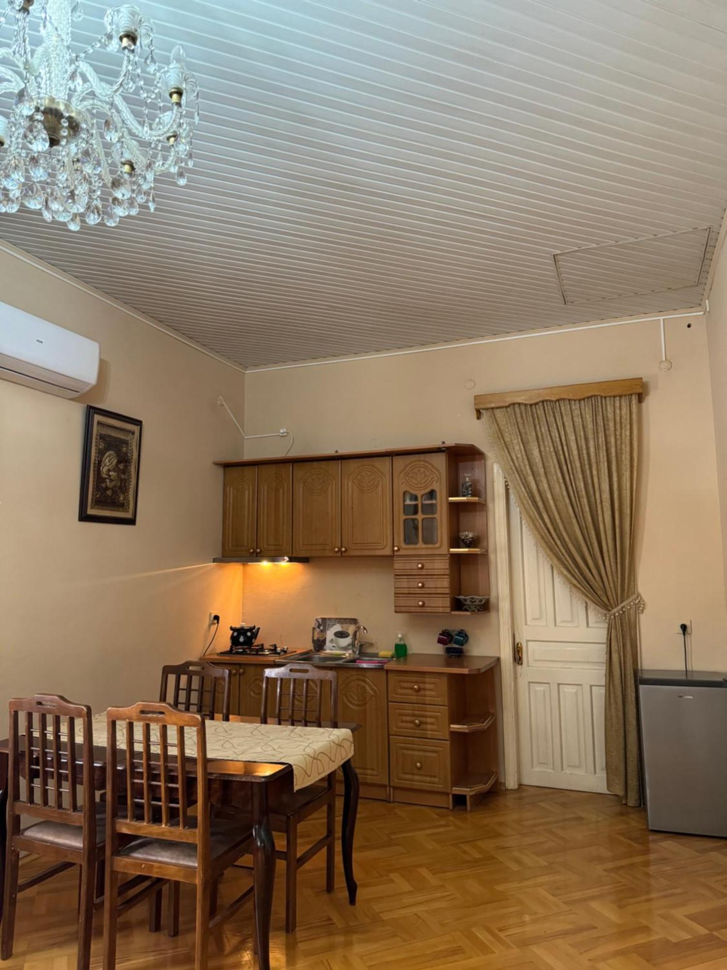 Host N1 Apartment Кутаиси Екстериор снимка